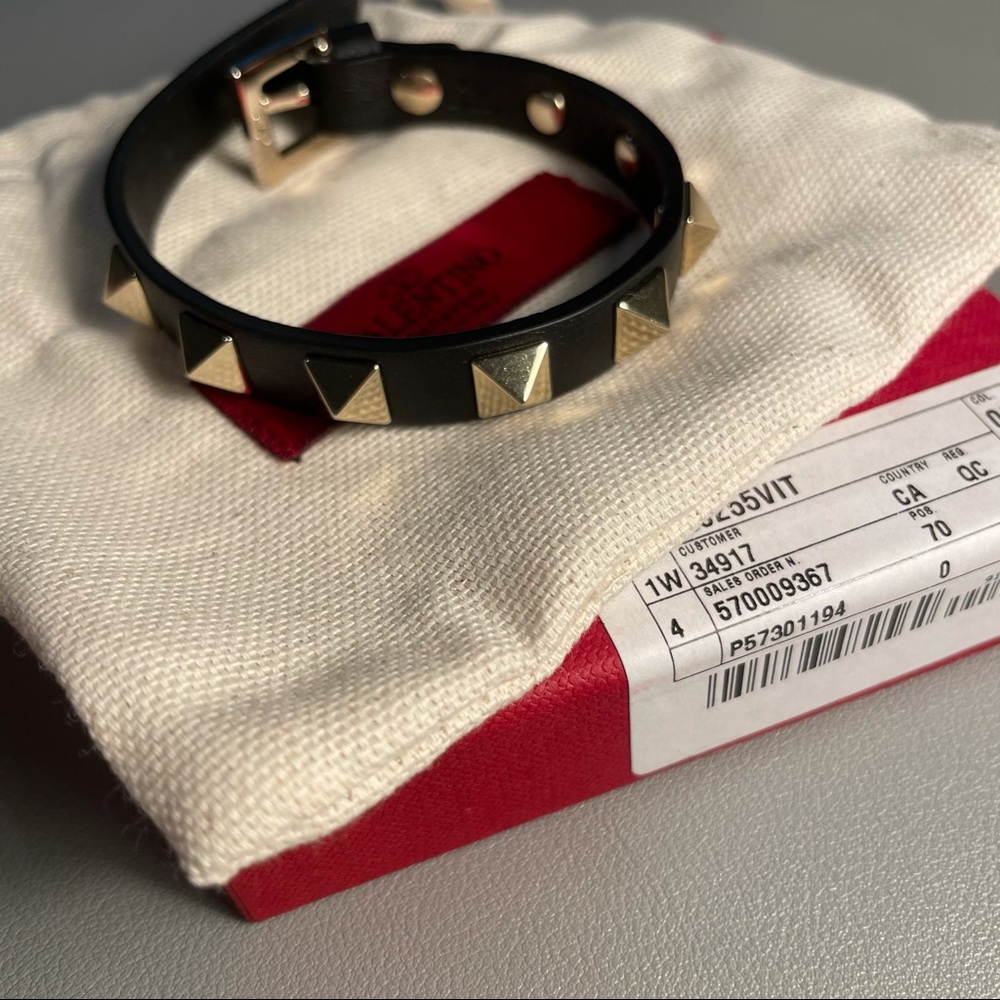 Brand New Valentino Rockstud Bracelet 100％ Real - Picture 2 of 8